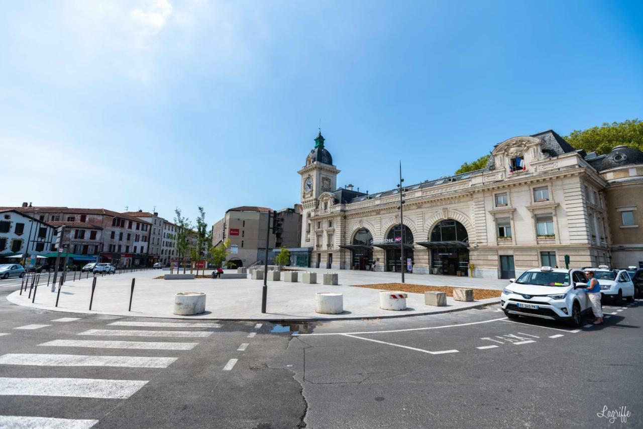 Magnifique Appartement Hypercentre Toutes Commodites Bayonne Exterior photo